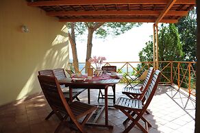 Romantic Escape w/ Terrace