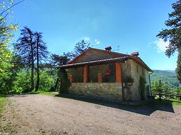 Charming Tuscan Farmhouse