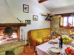 Charming Tuscan Farmhouse