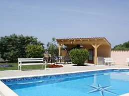 Relaxing Apartment in Banjole With Shared Pool