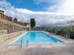 Farmhouse With Pool in Michelangelo