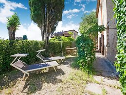 Countryside Cottage With Garden