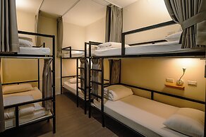 Travelers Plus - Hostel