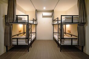 Travelers Plus - Hostel