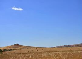 Peaceful Pienza Garden Escape