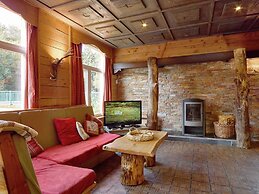 Luxurious Villa in Stoumont With Sauna