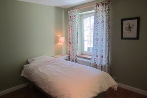 Spacious Family Villa, Offagne