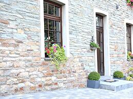 Chic Holiday Home With Garden