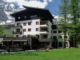 Near the Ski Lifts