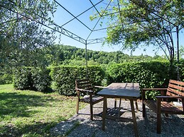 Charming Tuscan Stay With Pool