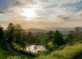 Charming Tuscan Stay With Pool
