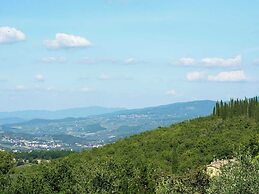 Charming Tuscan Stay With Pool
