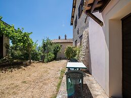 Holiday Home in Sellano With Pool & Views