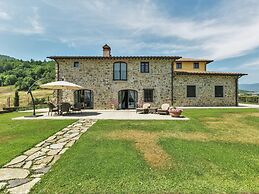 Scenic Stay in Poppi With Pool
