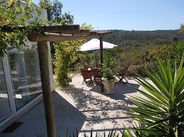 Family Villa With Pool and Barbecue