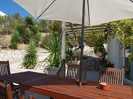 Family Villa With Pool and Barbecue