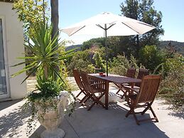 Family Villa With Pool and Barbecue