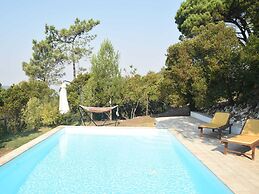 Family Villa With Pool and Barbecue