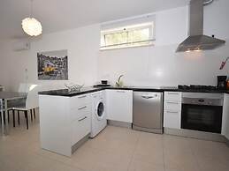 Family Villa With Pool and Barbecue