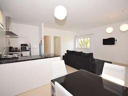 Family Villa With Pool and Barbecue