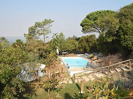 Family Villa With Pool and Barbecue