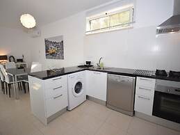 Family Villa With Pool and Barbecue