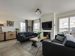 Spacious Villa With a Sauna, at the Tjeukemeer