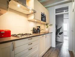 Farmhouse Apartment Near De Slufter