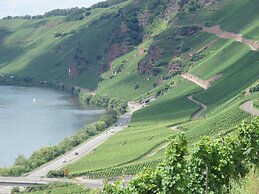 Romantischer Aufenthalt mit Blick auf den Weinberg