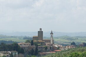Hillside Escape in Vinci