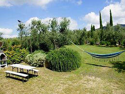 Hillside Escape in Vinci