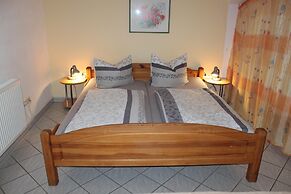 Wohnung in Weibig mit Garten