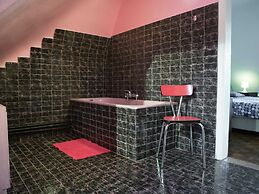 Westmalle Forest Garden Home