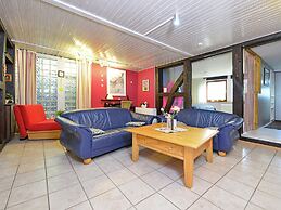 Apartment in Lowensen With Terrace