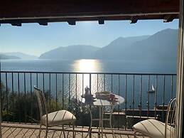 Apartment by Lake Iseo With Stunning Views
