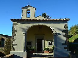 Peaceful Farmhouse in Dicomano