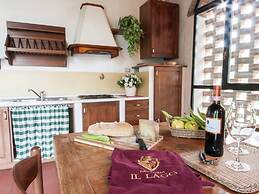 Peaceful Farmhouse in Dicomano