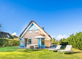 Holiday Home on Texel With Spacious Garden