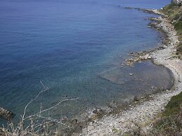 Mansion in Capo Vaticano by the Sea