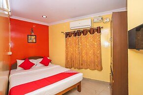 OYO 26900 Royal Inn