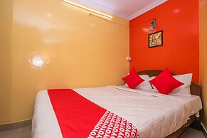 OYO 26900 Royal Inn