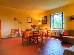 Farmhouse in Loro Ciuffenna With Pool