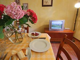 Farmhouse in Loro Ciuffenna With Pool
