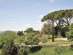 Farmhouse in Citta Della Pieve With Pool