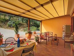 Pet-friendly Cottage With Pool