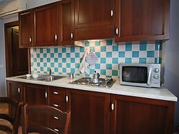 Pet-friendly Cottage With Pool
