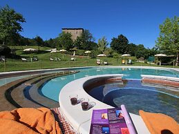 Apartment in Marche With Pool & Terrace