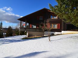 Relaxing Holiday Home in Deilingen With Terrace
