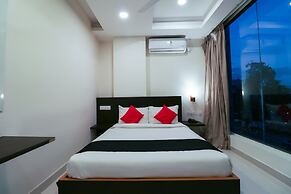Capital O 67657 Schmear Suites