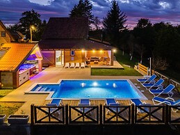 Holiday Home in Ogulin With Pool & Rafting